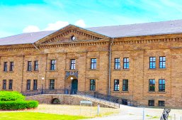 Frontansicht Schinkelbau