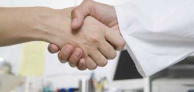 Händeschütteln mit Doktor Händeschütteln mit Doktor