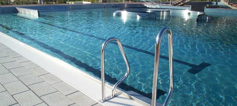 Wassehygiene-Badewasser Ein Schwimmbecken