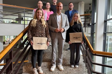 Auszubildende aus Hermagor hospitieren in der Kreisverwaltung - Gruppenfoto mit Landrat Ali Dogan