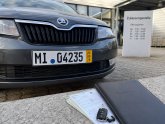 Kurzzeitkennzeichen PKW mit einem Kurzzeitkennzeichen