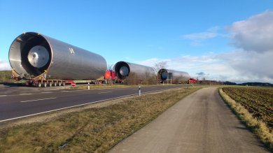 LKW`s mit schwerer Ladung