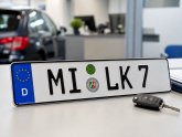 Wunschkennzeichen Tisch mit Mindener Kennzeichen